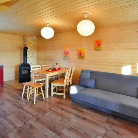 Dom wakacyjny House In Jaros Awiec Near Tropicana Water Park